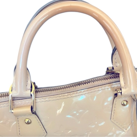 Authenticated Louis Vuitton Vernis Alma PM in Rose Angelique - Picture 5 of 7